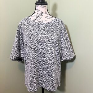 LOFT Black and White Animal Print Short Sleeve Top
